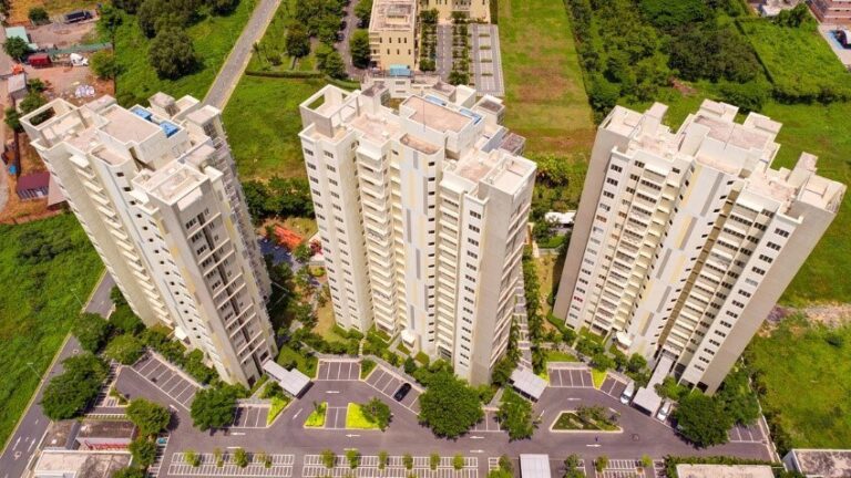 Toàn cảnh 3 tòa tháp căn hộ Canary Heights nhìn từ trên cao