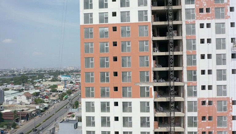 Tiến độ thi công hoàn thiện Roxana Plaza tháng 4/2025