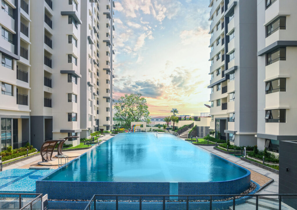 Hồ bơi tràn bờ 50m tại The Habitat Bình Dương giai đoạn 3